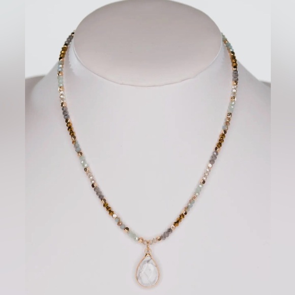 Jewelry - Kitty Elegant Multi-Color Beaded Necklace with Teardrop Pendant